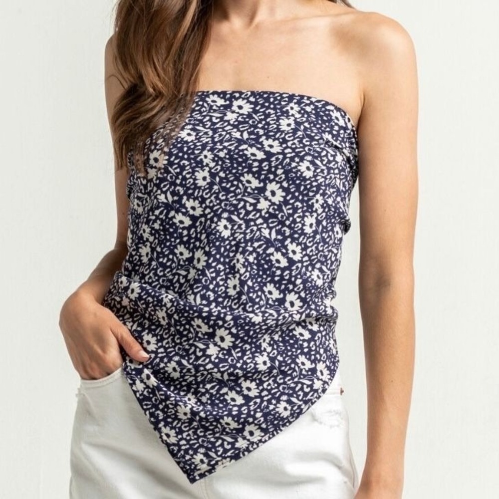 West of Melrose NWT Womens Navy and White Bandana Top Small
